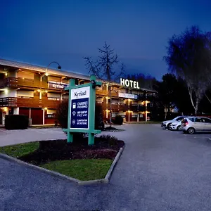 https://hotel-the-originals-annecy-aeroport.hotels-rhonealpes.com