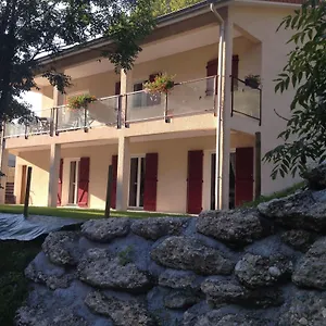 De Servant Roulottes Et D'hotes Bed & Breakfast Auberives-en-Royans